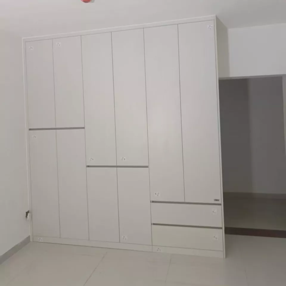 בערעזע באָרד וואָרדראָובז